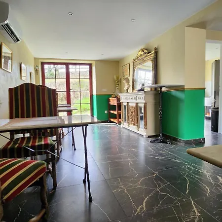 La Perchonniere 招待所 Mamers