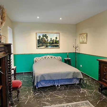 La Perchonniere Guest house *